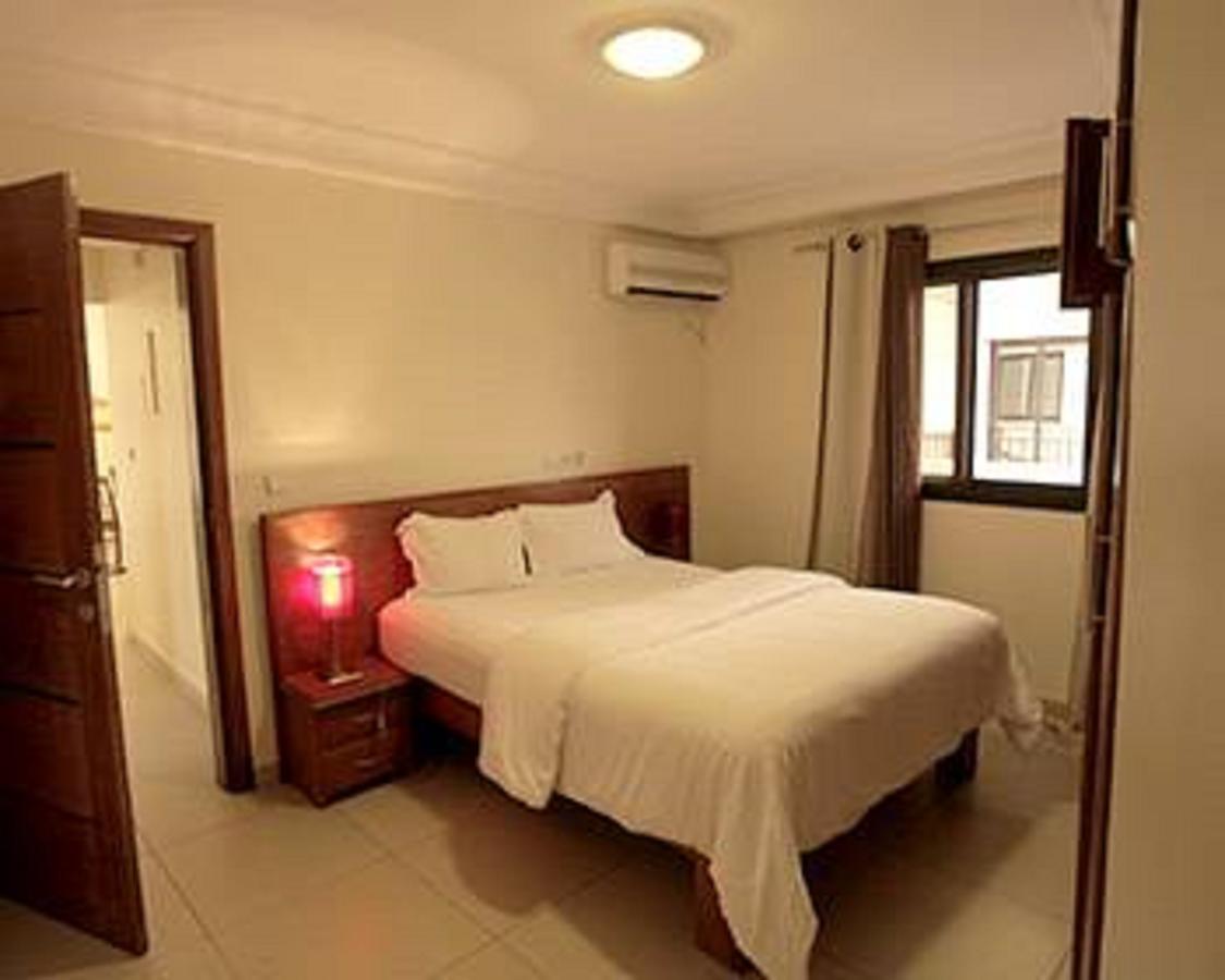 Manhantan Living Bonaberi Exterior photo